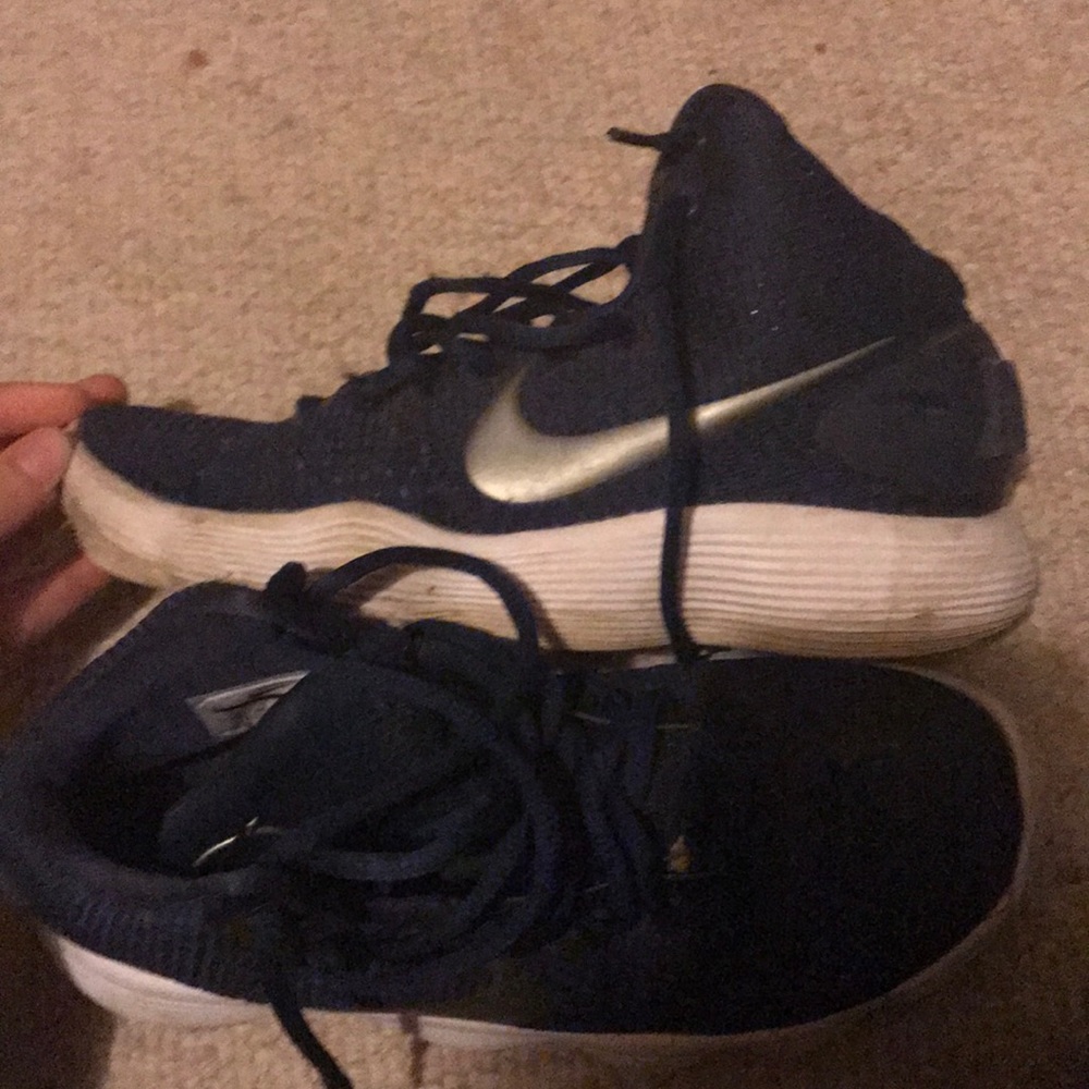 Nike HyperDunks - Picture 2 of 2